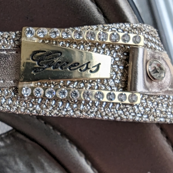 Guess Gold Thong Wedge Sandals with rhinestones size Women 7.5 - Picture 9 of 9